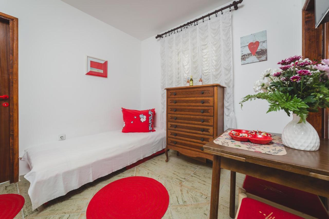 Apartments Andjela Будва Екстер'єр фото